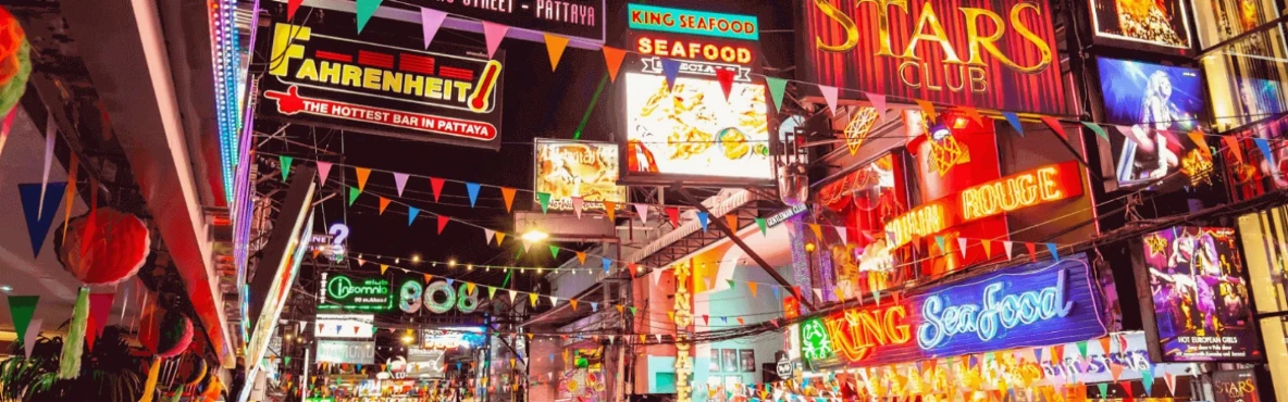 The Ultimate Thai Dessert Tour in Bangkok